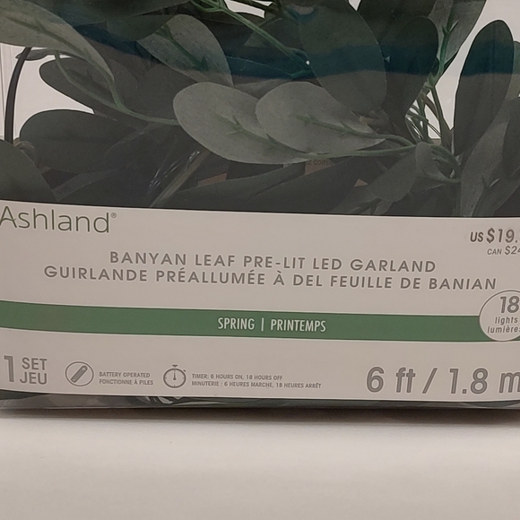 Ashland Accents 2 Ashland 6ft Banyan Leaf Pre Lit Led Garland